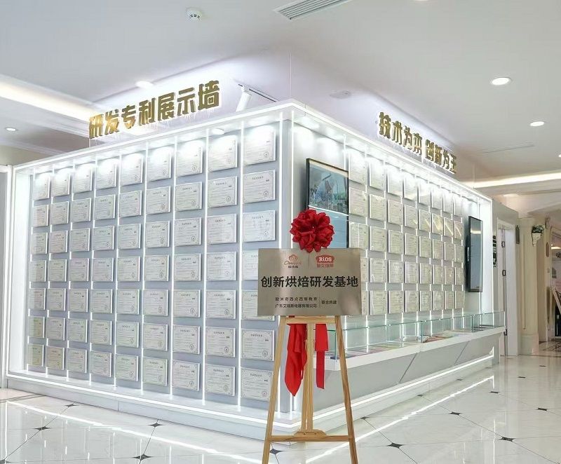 米奇强强联手共启烘焙教育新篇章龙八国际娱乐网站新艾瑞斯与欧(图7)